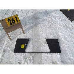 Skid loader universal tool plate