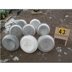 Qty 8 shop lights