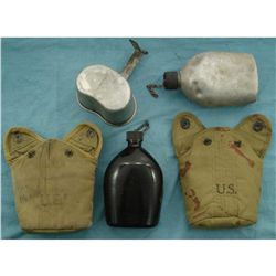 Pair of US Canteen (enamel)