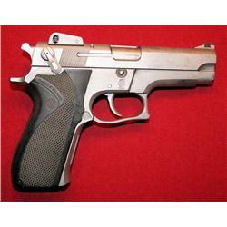 Smith & Weston handgun, Model 5906