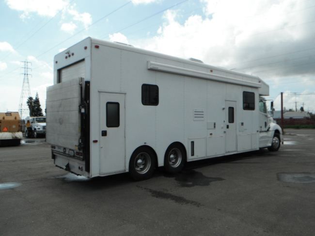 freightliner toy hauler