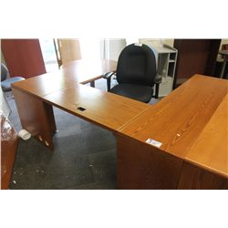 OAK U-SHAPE EXECUTIVE DESK WITH P-TOP