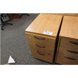 MAPLE MOBILE PEDESTAL