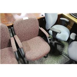 BURGANDY CLIENT CHAIR