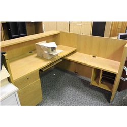 OAK GALLERY DESK