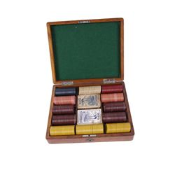 Beautiful Antique Tiger Oak Cased Poker Set