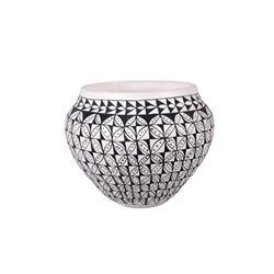 Black & White Acoma Pot Line Olla