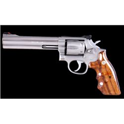 Smith & Wesson Mdl 617 Cal .22LR SN:BEF4432