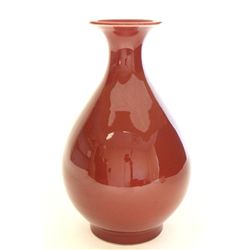 Qing Dynasty oxblood vase