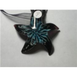 MURINO TYPE GLASS STARFISH WITH FLOWER INSIDE