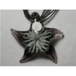 MURINO TYPE GLASS STARFISH WITH FLOWER INSIDE