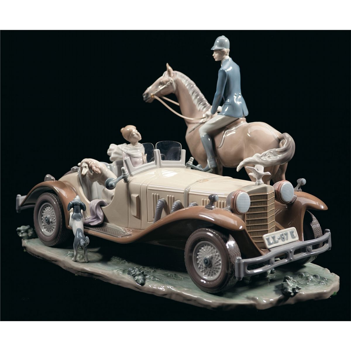 Lladro Limited Edition Happy Encounter Porcelain Figurine