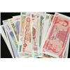 Image 1 : Foreign Bank Note, various dates, conditions & denominations, lot of 100 from 100 different countrie