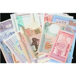 Foreign Bank Note, various dates & denominations, lot of 100 from 100 different countries, crisp & U