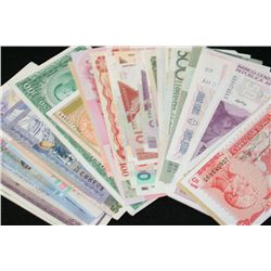 Foreign Bank Note, various dates & denominations, lot of 100 from 100 different countries, crisp & U