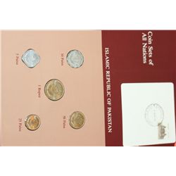 Islamic Republic of Pakistan; Coin Sets of All Nations W/Stamp dated 1986
