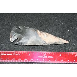 Medium Vintage Indian Arrowhead
