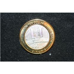 Binion's Gambling Hall & Hotel Limited Edition Two-Tone $10 Gaming Token, .999 Fine
