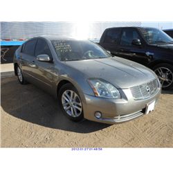 2004 - NISSAN MAXIMA