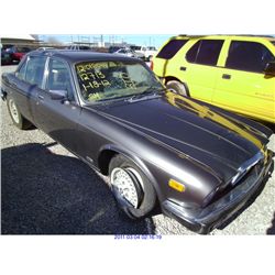 1982 - JAGUAR SEDAN