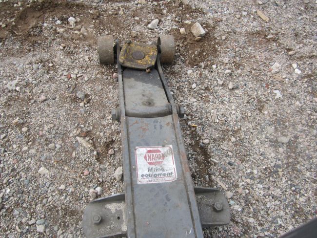 Napa 10 Ton Hydraulic Floor Jack