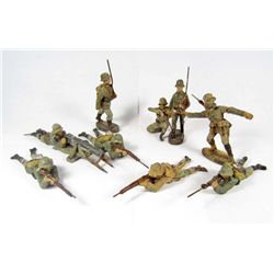 LOT OF 9 C. 1930'S GERMAN LINEOL TOY SOLDIERS