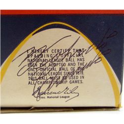 VINTAGE SPALDING BASEBALL BOX SIGNED BY ROBERTO CLEMENTE
