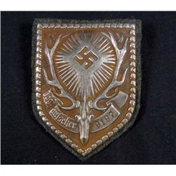 GERMAN NAZI HUNTING LICENSE BADGE W/ GREEN WOOL BACKING