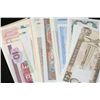 Image 1 : Foreign Bank Note, various dates & denominations, Crisp & UNC, lot of 100 from 100 different countri