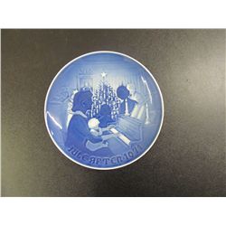 Bing & Grondahl Copenhagen Porcelain Christmas At Home Collector Plate