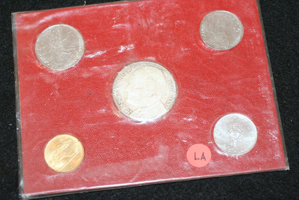 Citta Del Vaticano Souvenir Coin Set, P.P. Giovanni Paolo II