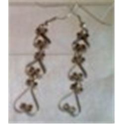 Vintage Dangle Hearts Earrings 2 1/2"