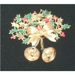 Vintage/Antique Wreath with Bells Pin "Weiss"