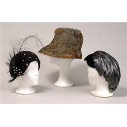 vintage French hat The black velvet band w...