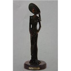 "Lady With Flowers" Bronze Sculpture - Chiparus