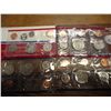 Image 2 : 1985 & 87 US MINT SETS (UNC) P/D (WITH ENVELOPE)
