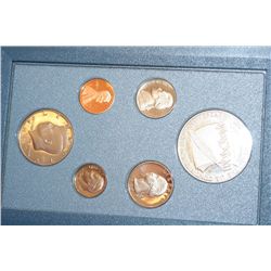 1987 US Prestige Mint Proof Set W/Commerative 200th Anniversary of the Constitution $1