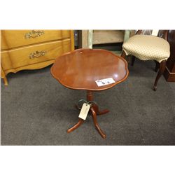 WOODEN TEA SIDE TABLE