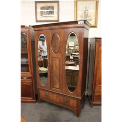 WARDROBE WITH MIRRORED DOORS