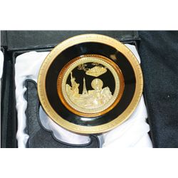 4.5" Gold Las Vegas Commerative Ceramic Plate With Stand