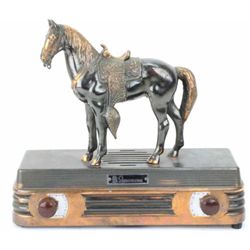 Abbotwares vintage horse radio complete with Bakelite knobs, overall very good condition, powers up 