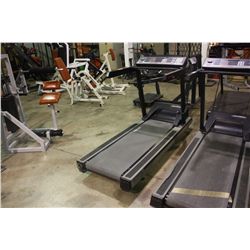 LIFE FITNESS 9100HR FLEX DECK TREADMILL
