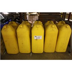 LOT OF GERRI & OIL CANS