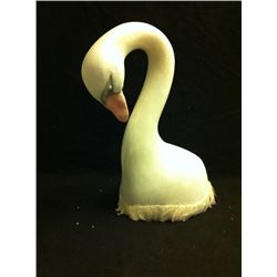 Mirror Mirror Snow White's (Lily Collins) Swan Hat