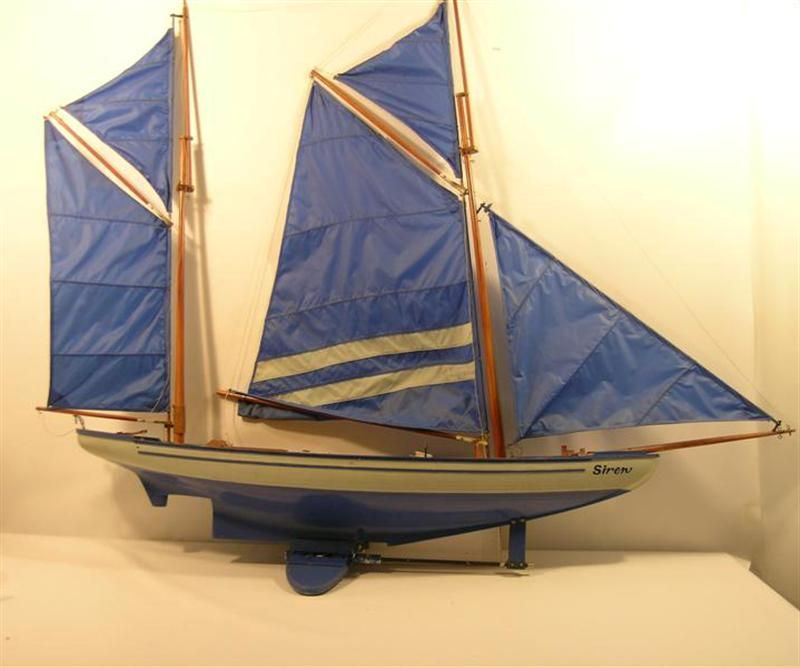 Stuart Little Miniature Remote Control Boat