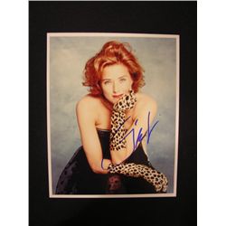 Tea Leoni Signed Photo