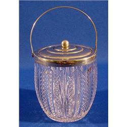 Lot 167_: Clear pattern glass cracker jar