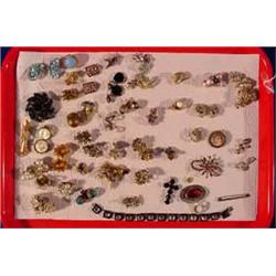 Lot 374_: Lot Misc. Costume Jewelry