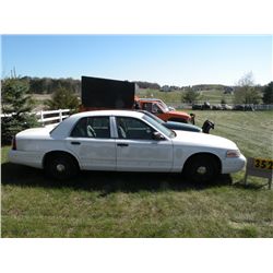 2003 Ford Crown Victoria     SN- 2FAHP71WX3X182134 city owned