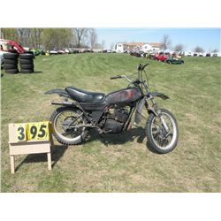 Yamaha 250 dirt bike     SN- 1M1-111769